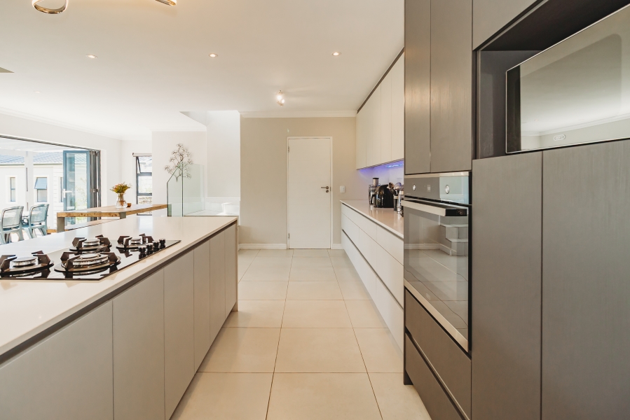 4 Bedroom Property for Sale in Welgelegen Western Cape